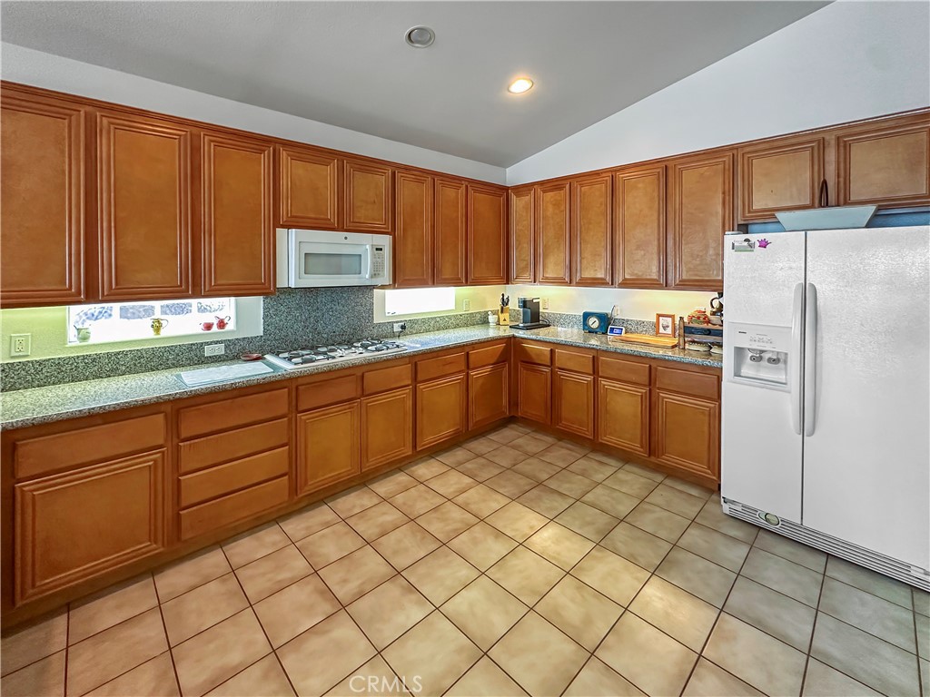 2734 Colorado River Road Blythe, CA 92225 - Photo 8 of 29