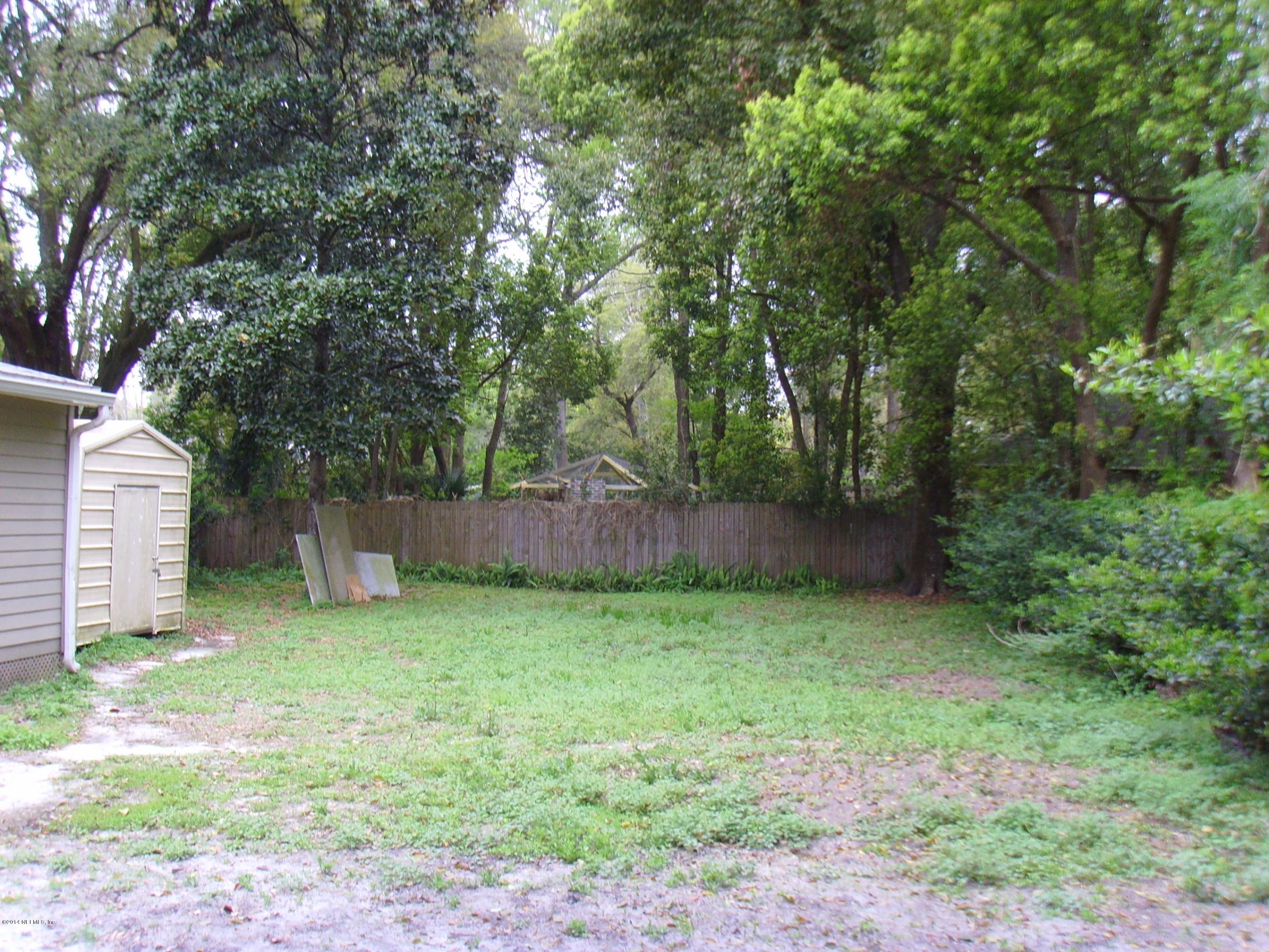 2626 Spring Park Road Jacksonville, FL 32207 - Photo 24 of 26 Backyard