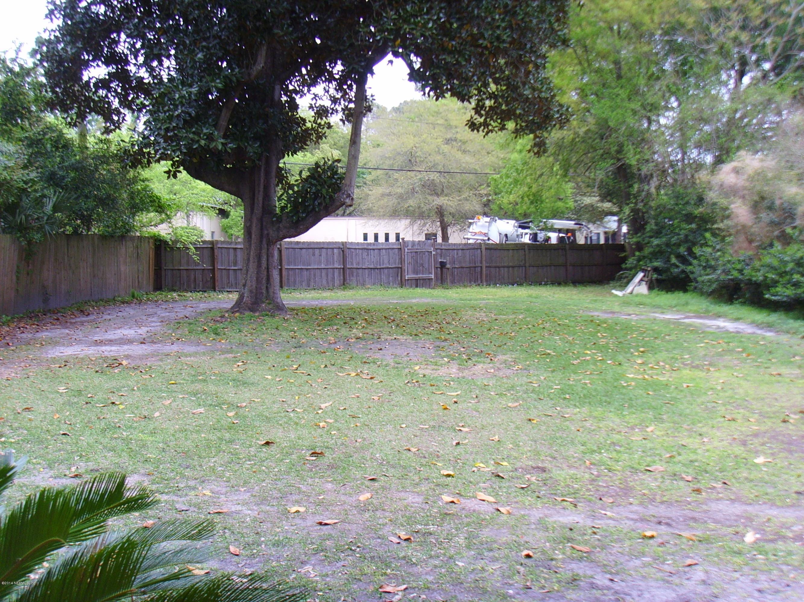 2626 Spring Park Road Jacksonville, FL 32207 - Photo 25 of 26 Backyard II