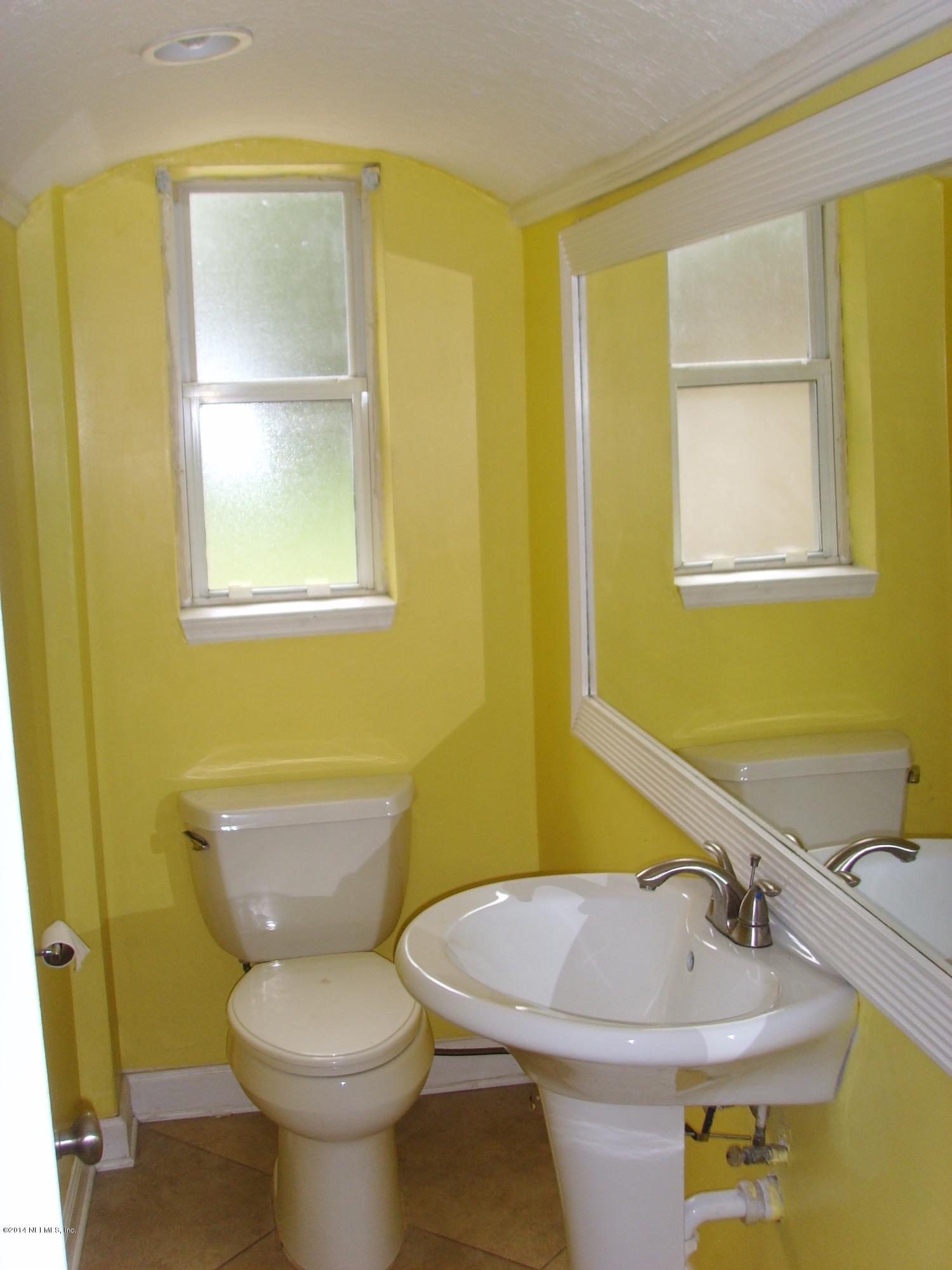 2626 Spring Park Road Jacksonville, FL 32207 - Photo 10 of 26 Half Bath