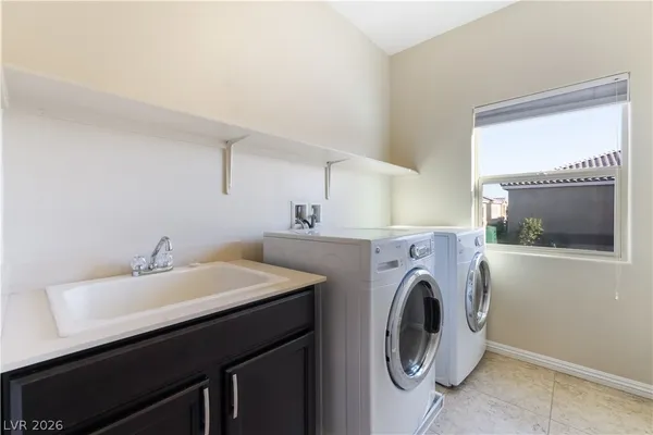 $2,100 | 9526 Vega Carpio Avenue, Las Vegas, NV 89178