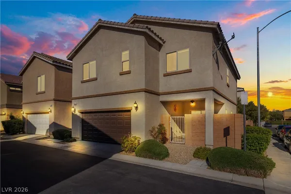 $2,100 | 9526 Vega Carpio Avenue, Las Vegas, NV 89178