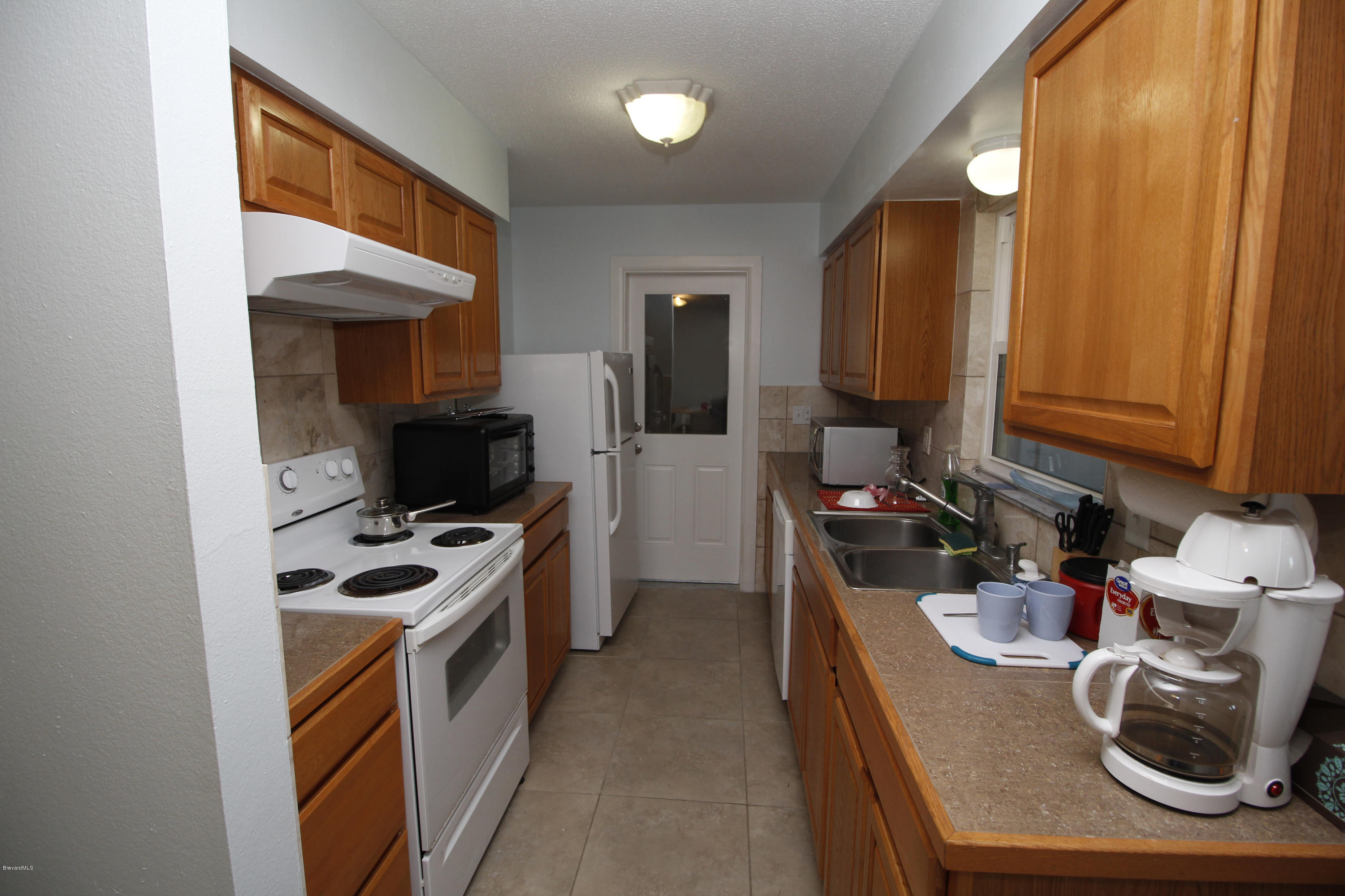 1006 Cable Lane Northeast Palm Bay, FL 32905 - Photo 6 of 22 _MG_3564