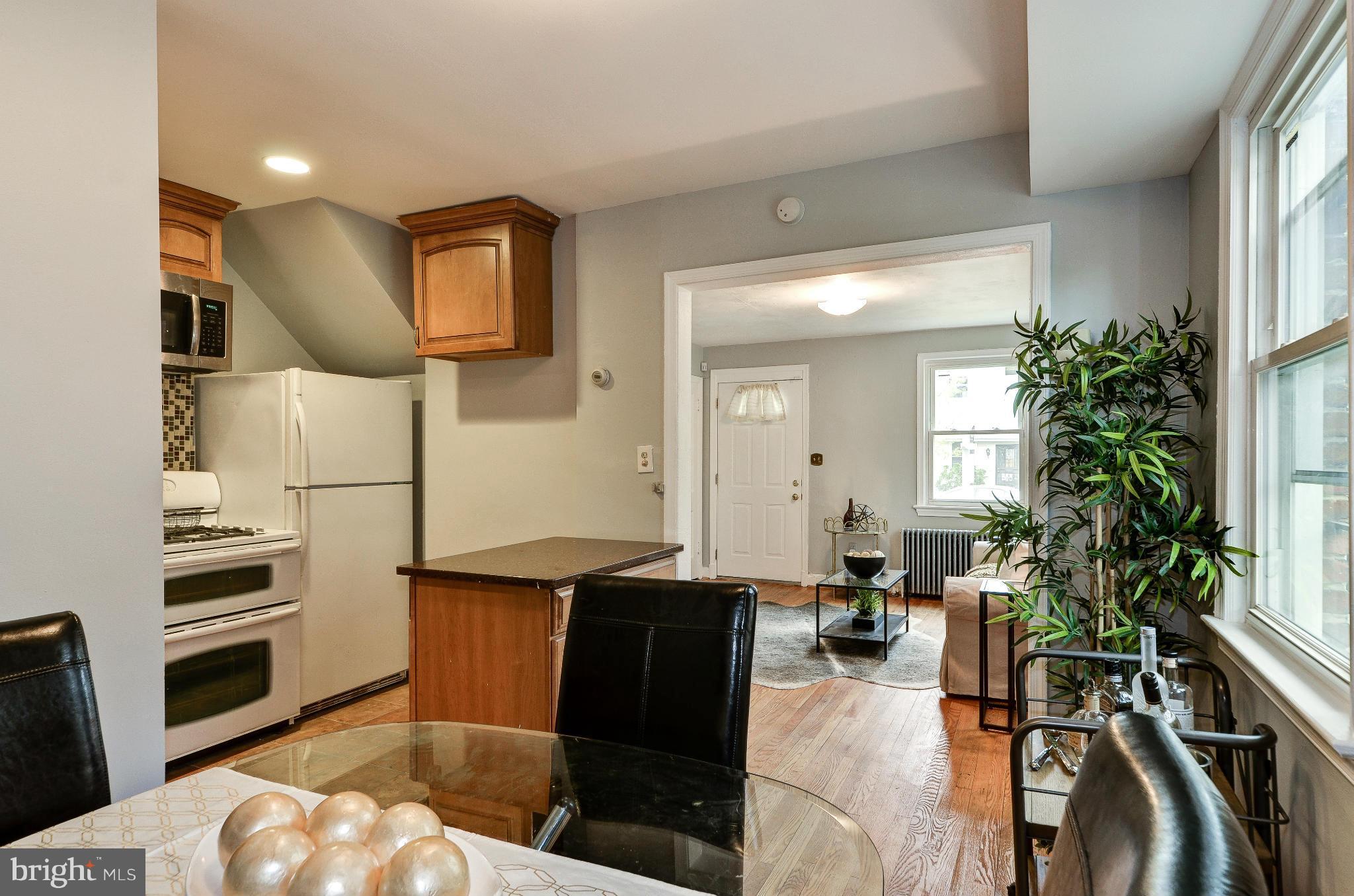 435 20th Street Northeast Washington, DC 20002 - Photo 4 of 12 Dining Room