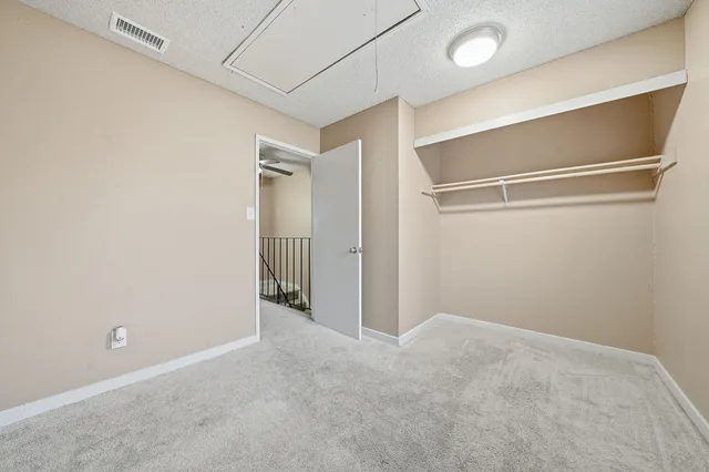 $269,900 | 27 Omaha Court, Sacramento, CA 95823