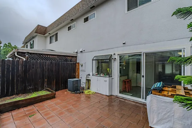 $269,900 | 27 Omaha Court, Sacramento, CA 95823