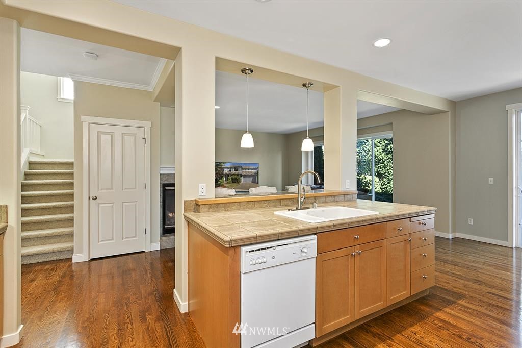 15801 35th Drive Southeast Bothell, WA 98012 - Photo 9 of 25
