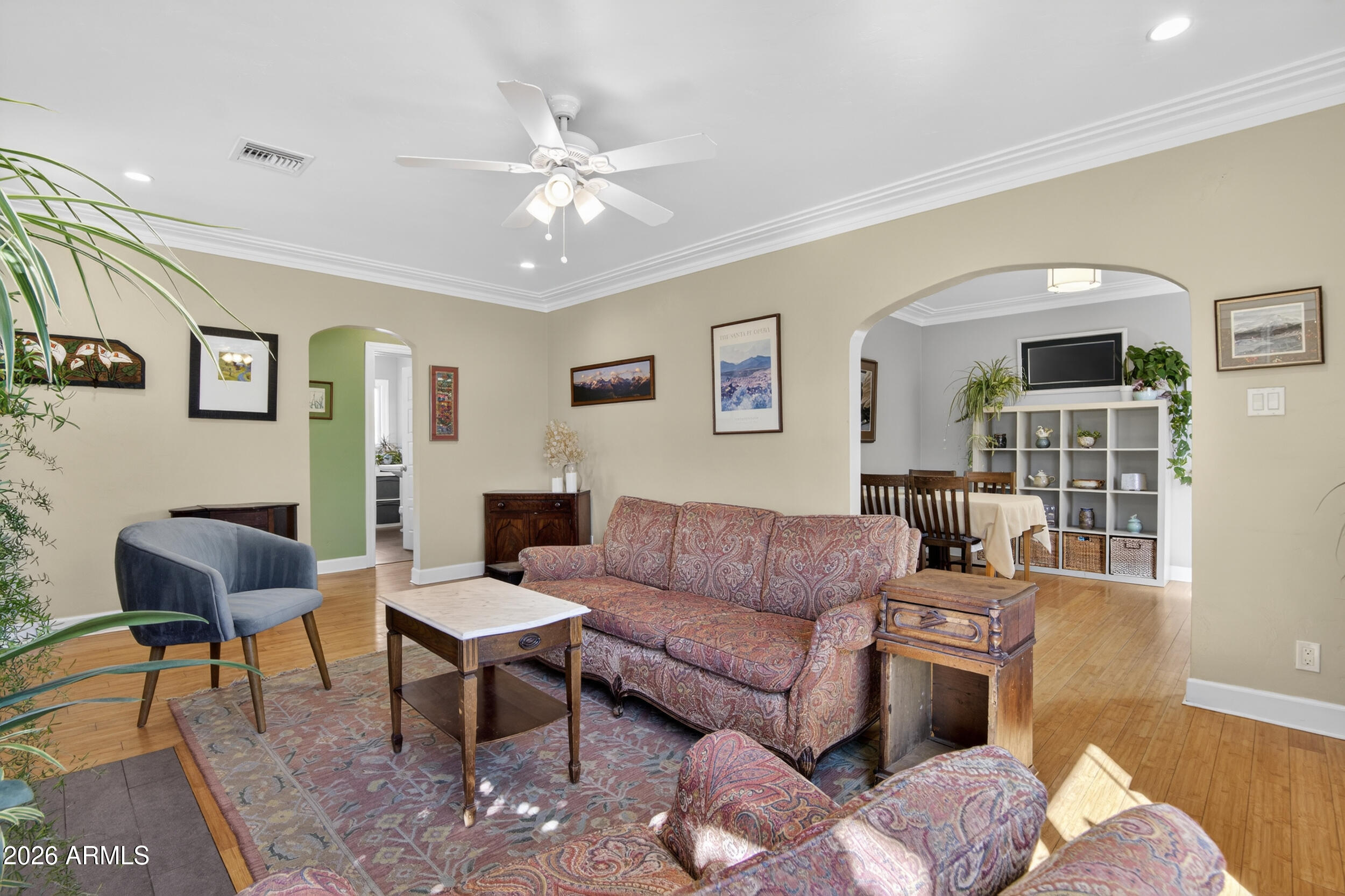 1242 East Edgemont Avenue Phoenix, AZ 85006 - Photo 13 of 40 Coved Ceilings