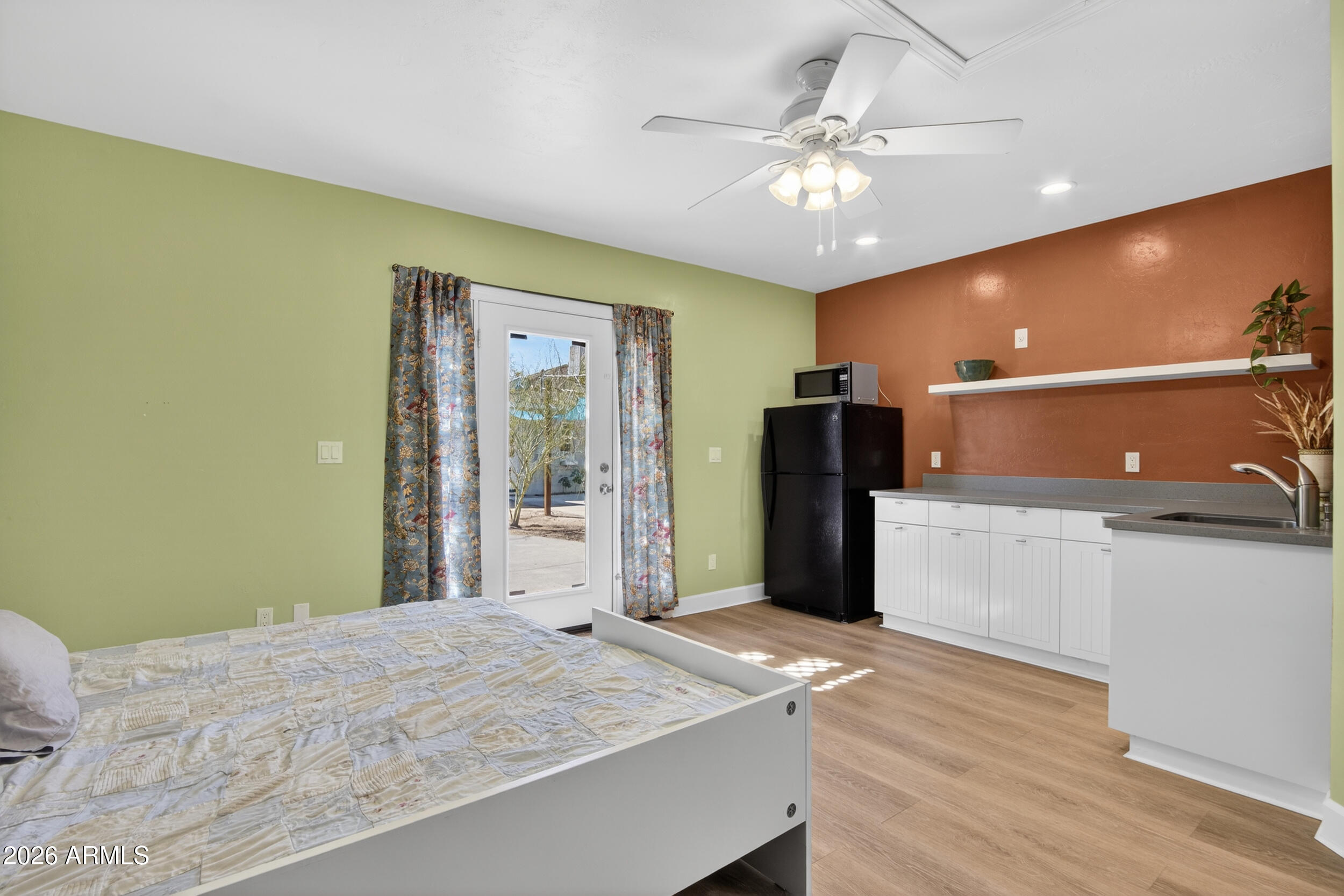 1242 East Edgemont Avenue Phoenix, AZ 85006 - Photo 29 of 40 Spacious Living