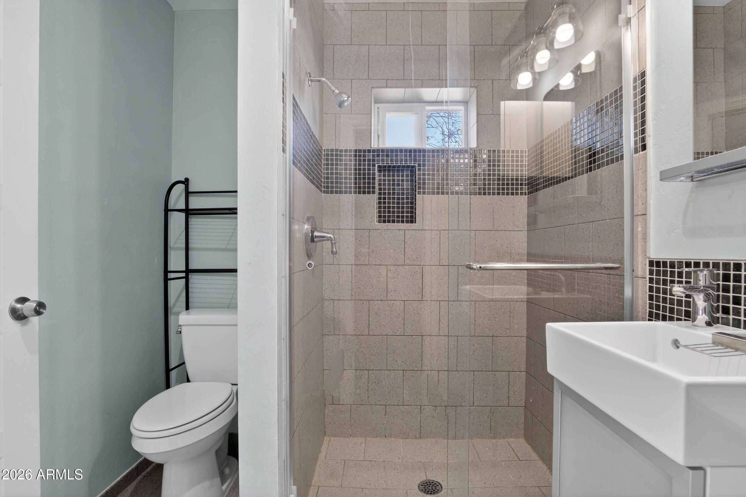 1242 East Edgemont Avenue Phoenix, AZ 85006 - Photo 33 of 40 Casita Tiled Shower