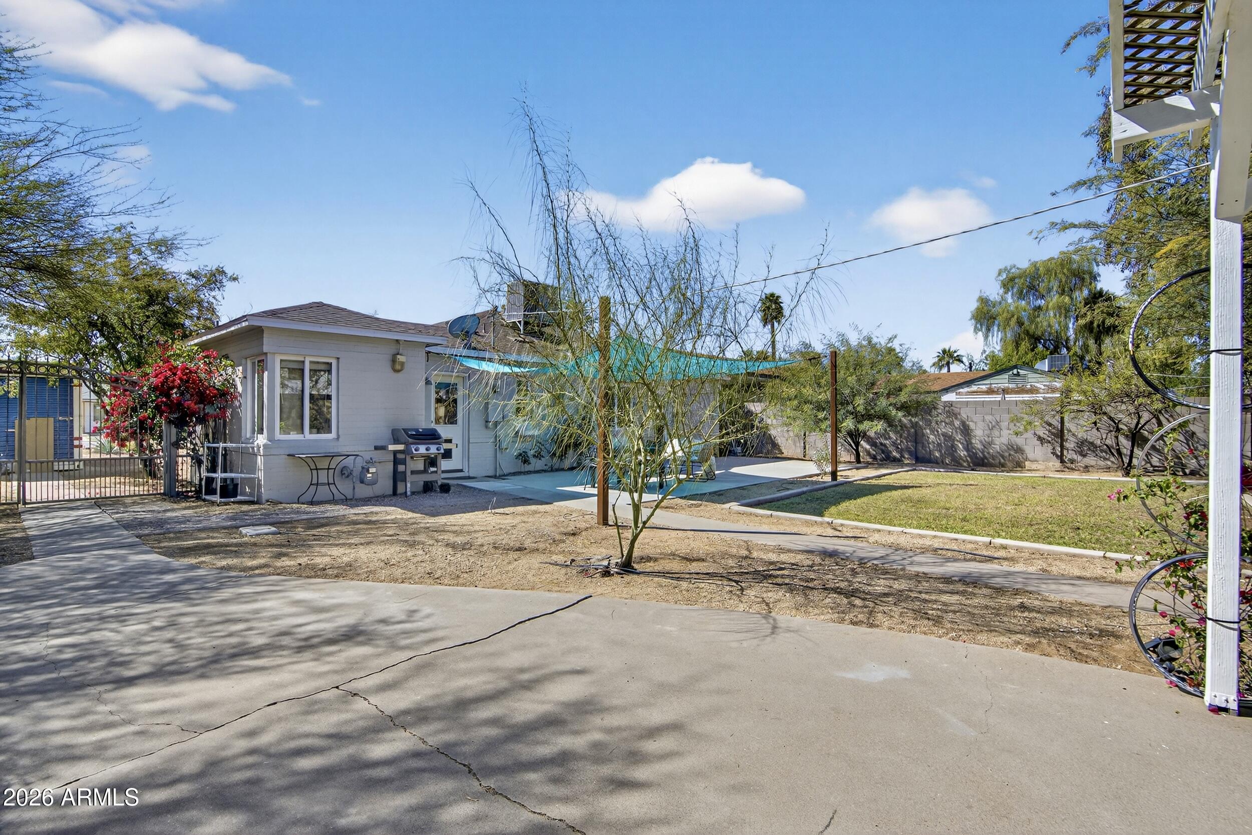 1242 East Edgemont Avenue Phoenix, AZ 85006 - Photo 38 of 40 Spacious Backyard