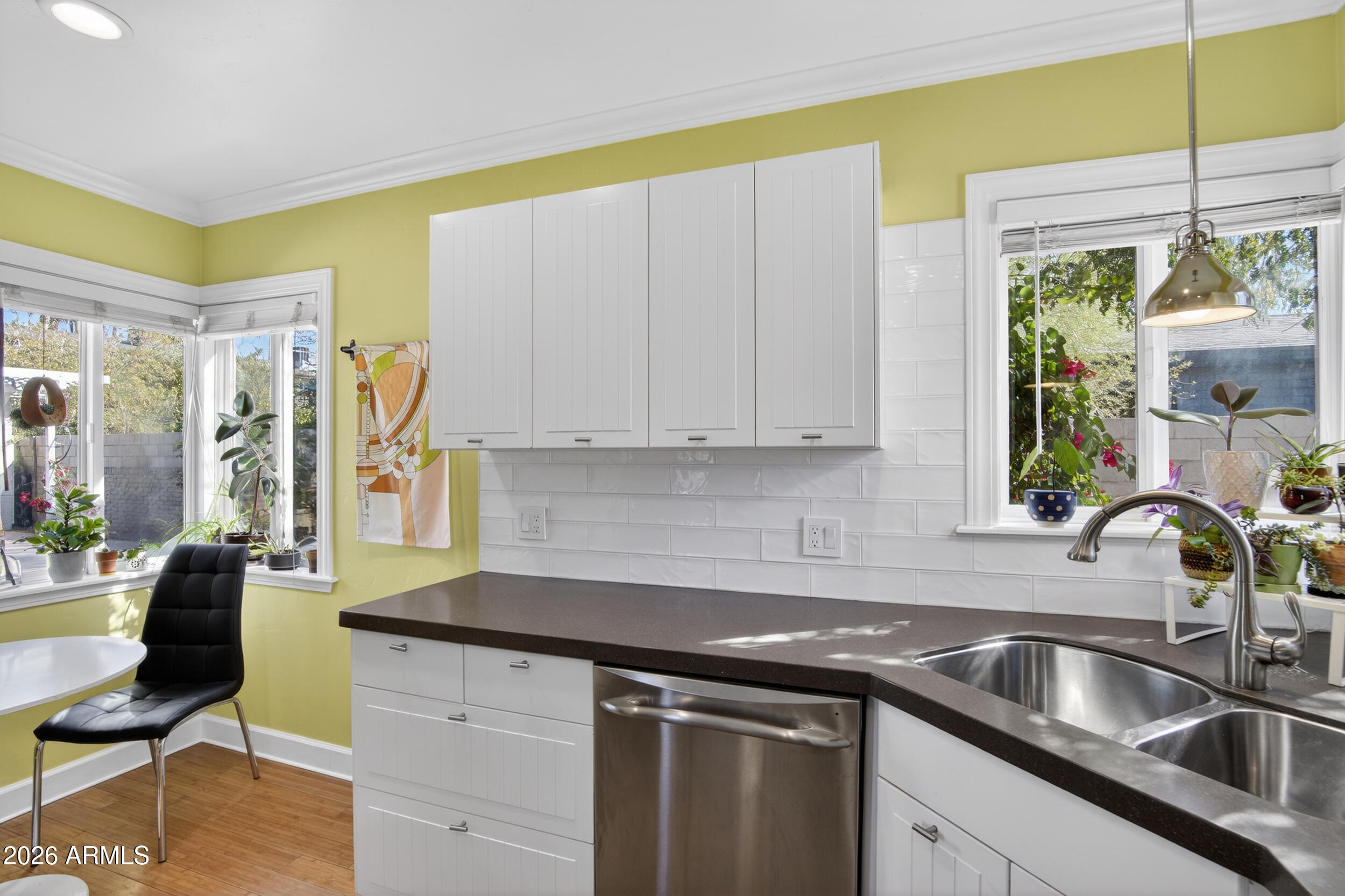 1242 East Edgemont Avenue Phoenix, AZ 85006 - Photo 7 of 40 Light and Bright Kitchen