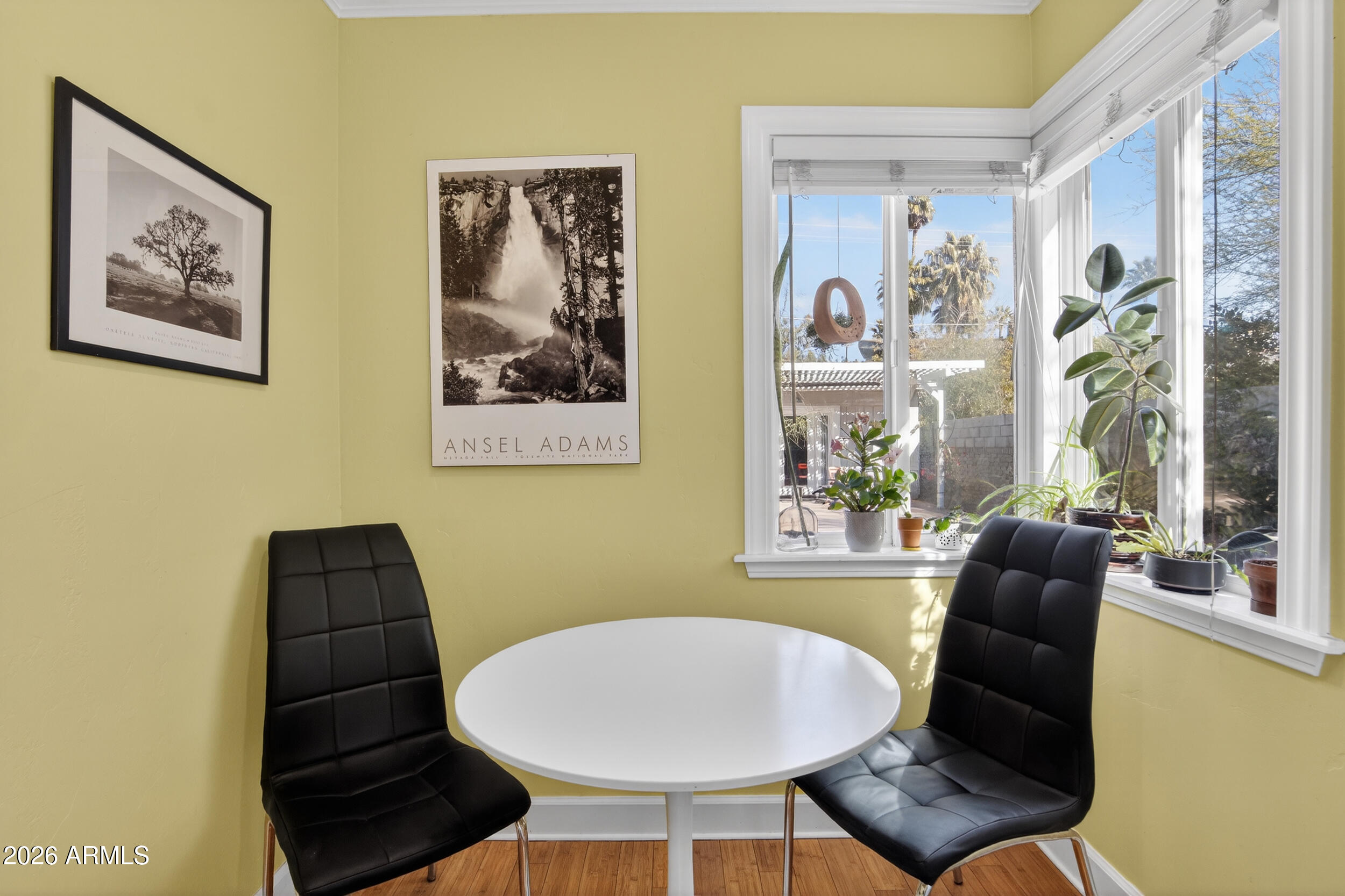 1242 East Edgemont Avenue Phoenix, AZ 85006 - Photo 8 of 40 Breakfast Nook