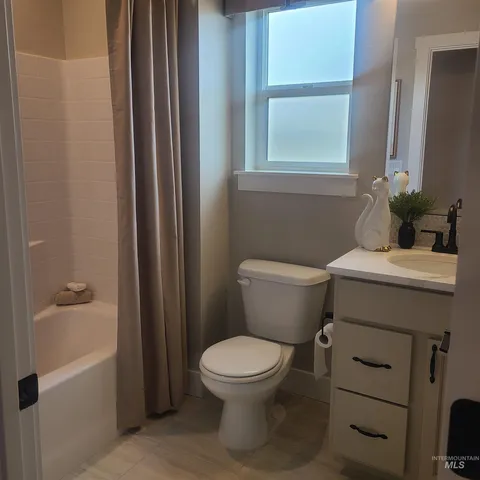 $389,803 | 238 Omphale Street West, Kuna, ID 83634