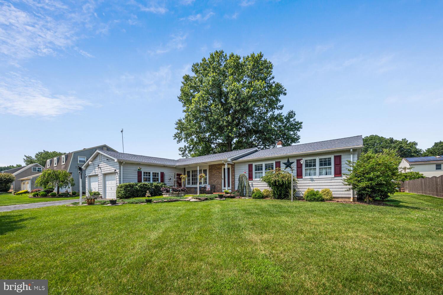 541 Flock Road Hamilton, NJ 08690 - Photo 1 of 60