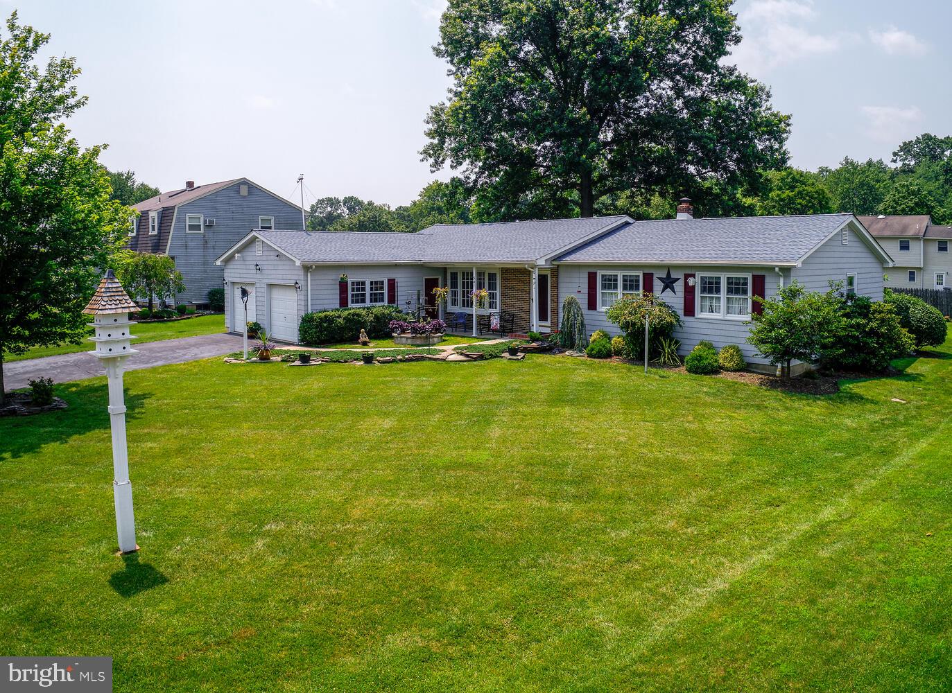 541 Flock Road Hamilton, NJ 08690 - Photo 4 of 60