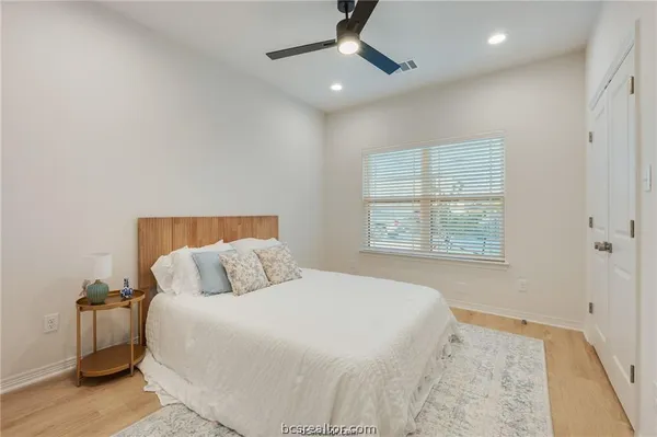 $3,400 | 216 Richards Street, College Station, TX 77840