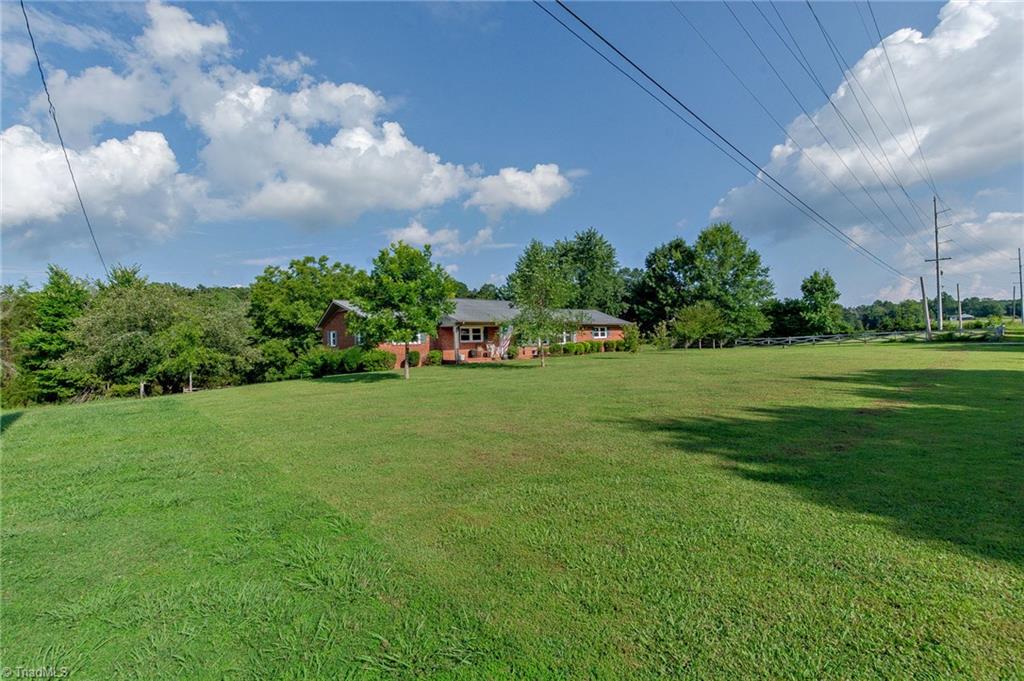 262 Kennedy Farm Road North Trinity, NC 27370 - Photo 2 of 30 Gallery Image 2