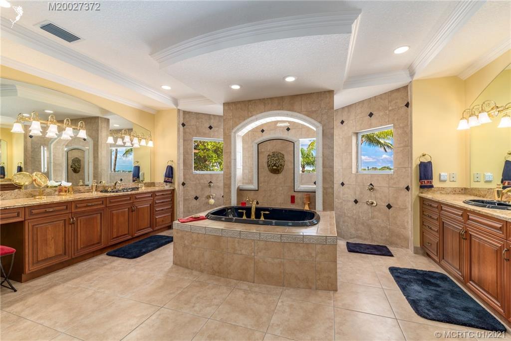 11 West High Point Road Stuart, FL 34996 - Photo 18 of 25 Gallery Image 18