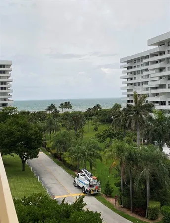 a picture of city view
