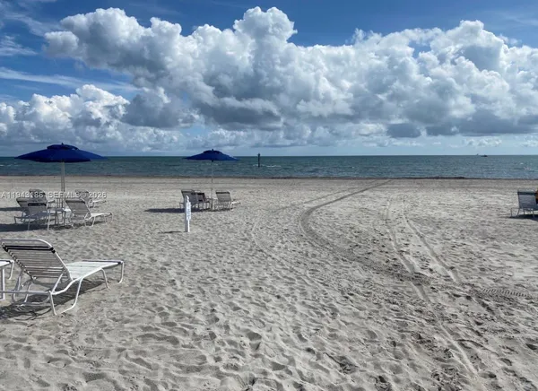 $1,150,000 | 155 Ocean Ln Drive, Unit 611, Key Biscayne, FL 33149