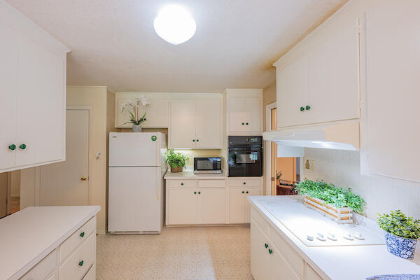 209 Homestead Lane Aiken, SC 29801 - Photo 10 of 40 Gallery Image 10