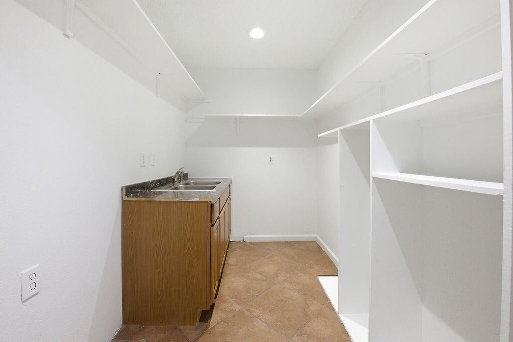 4002 Crestwood Avenue Midland, TX 79707 - Photo 49 of 63 Gallery Image 49