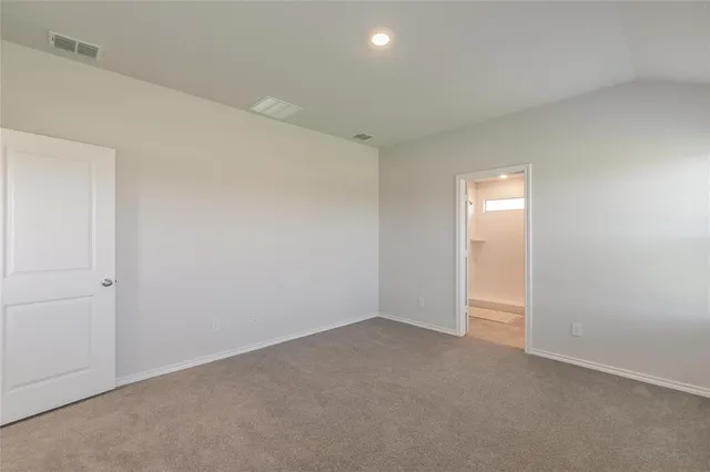 $2,100 | 125 Driftoak Drive, Boyd, TX 76023