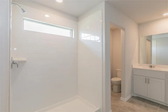 $2,100 | 125 Driftoak Drive, Boyd, TX 76023