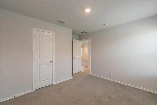 $2,100 | 125 Driftoak Drive, Boyd, TX 76023