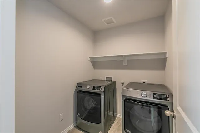 $2,100 | 125 Driftoak Drive, Boyd, TX 76023