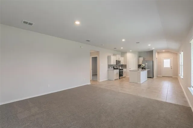 $2,100 | 125 Driftoak Drive, Boyd, TX 76023