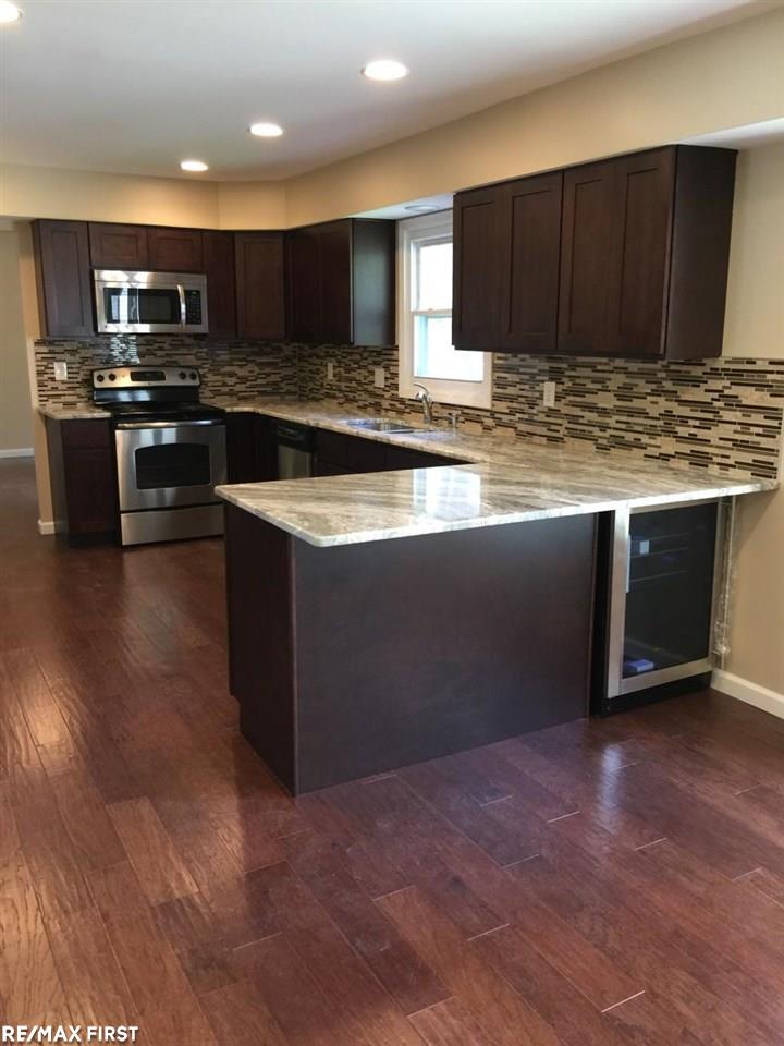 865 Langley Court Rochester Hills, MI 48309 - Photo 25 of 43