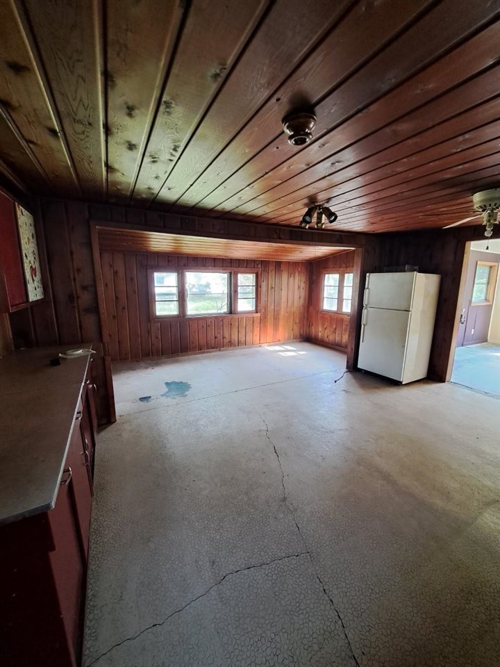 6990 Carpenter Road Harrison, MI 48625 - Photo 8 of 13