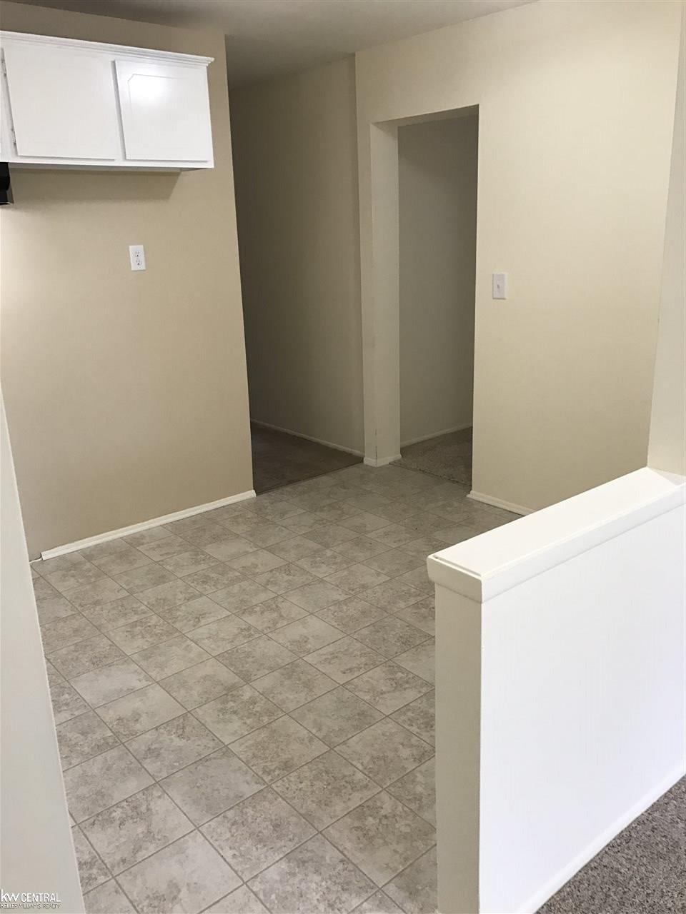 29554 Hoover Road Warren, MI 48093 - Photo 14 of 28 Eat-in kitchen space