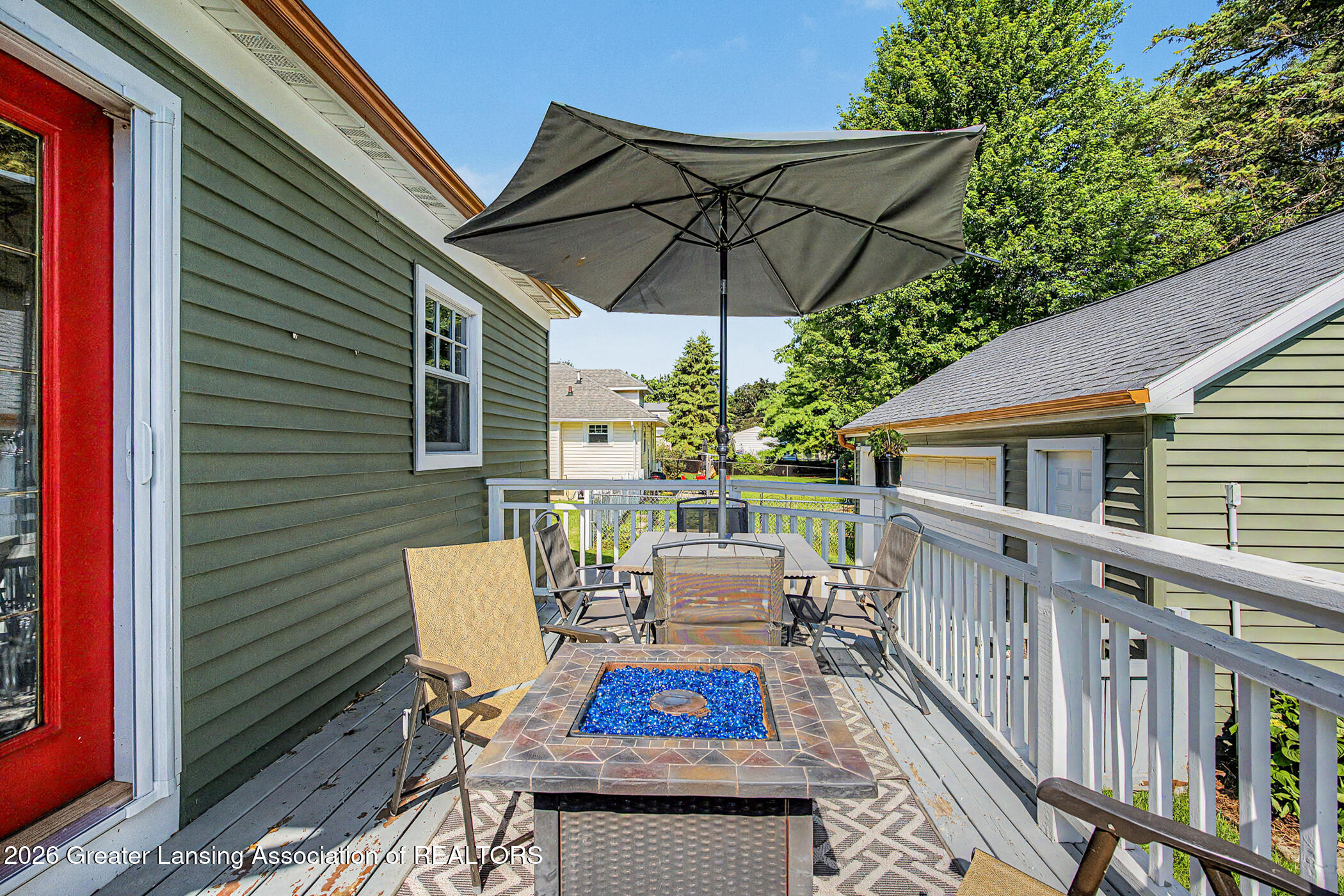 4610 Elizabeth Road Lansing, MI 48917 - Photo 34 of 38 Back Deck