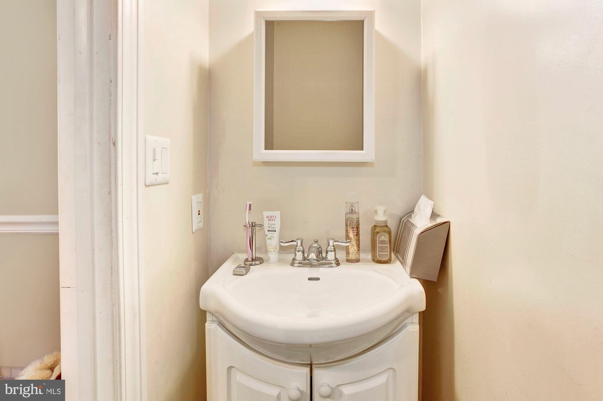 901 Ficklen Road Fredericksburg, VA 22405 - Photo 16 of 38 Half bath on main level.
