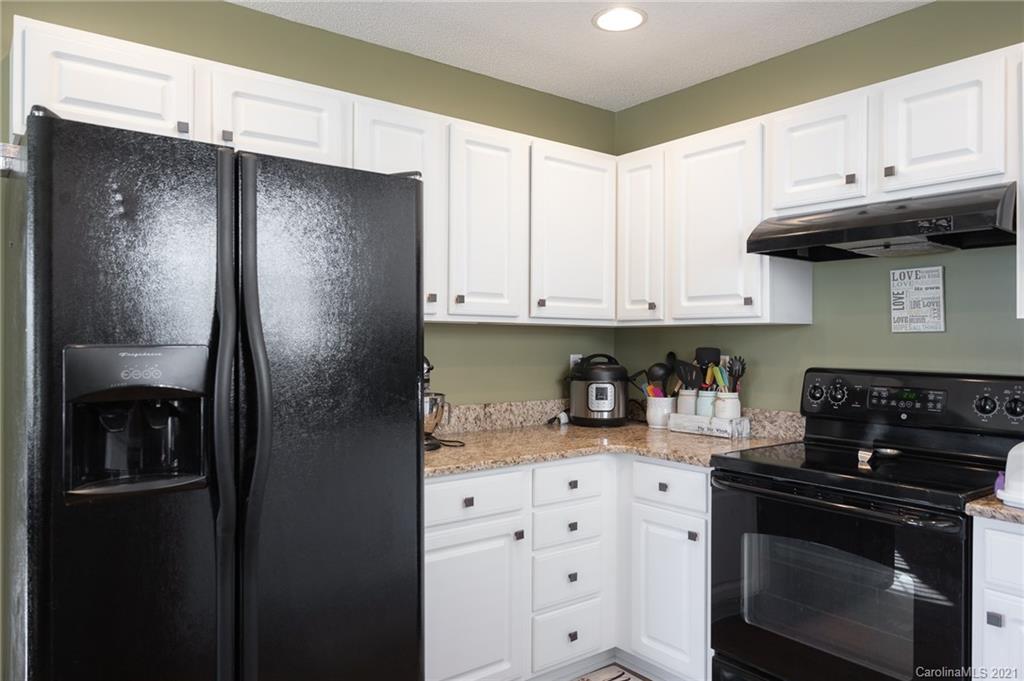 127 Black River Road Fletcher, NC 28732 - Photo 11 of 35