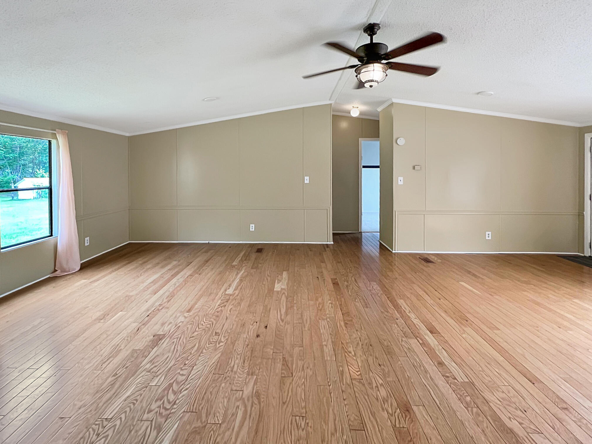 616 Zion Road Dorchester, SC 29437 - Photo 6 of 14 living2