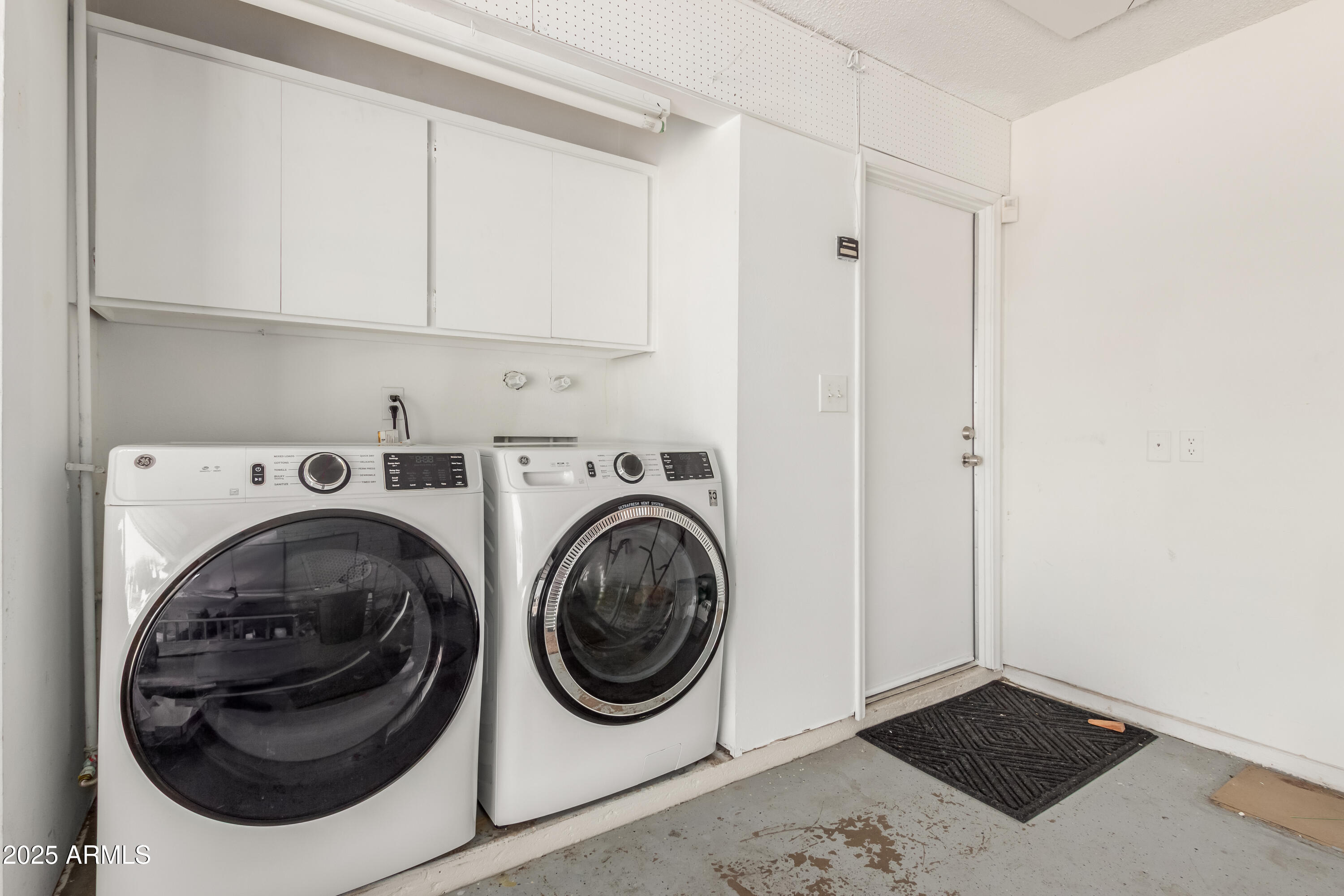 3901 West Davidson Lane Phoenix, AZ 85051 - Photo 31 of 43 F7A15A91-343B-4127-ACFB-01477917B16A