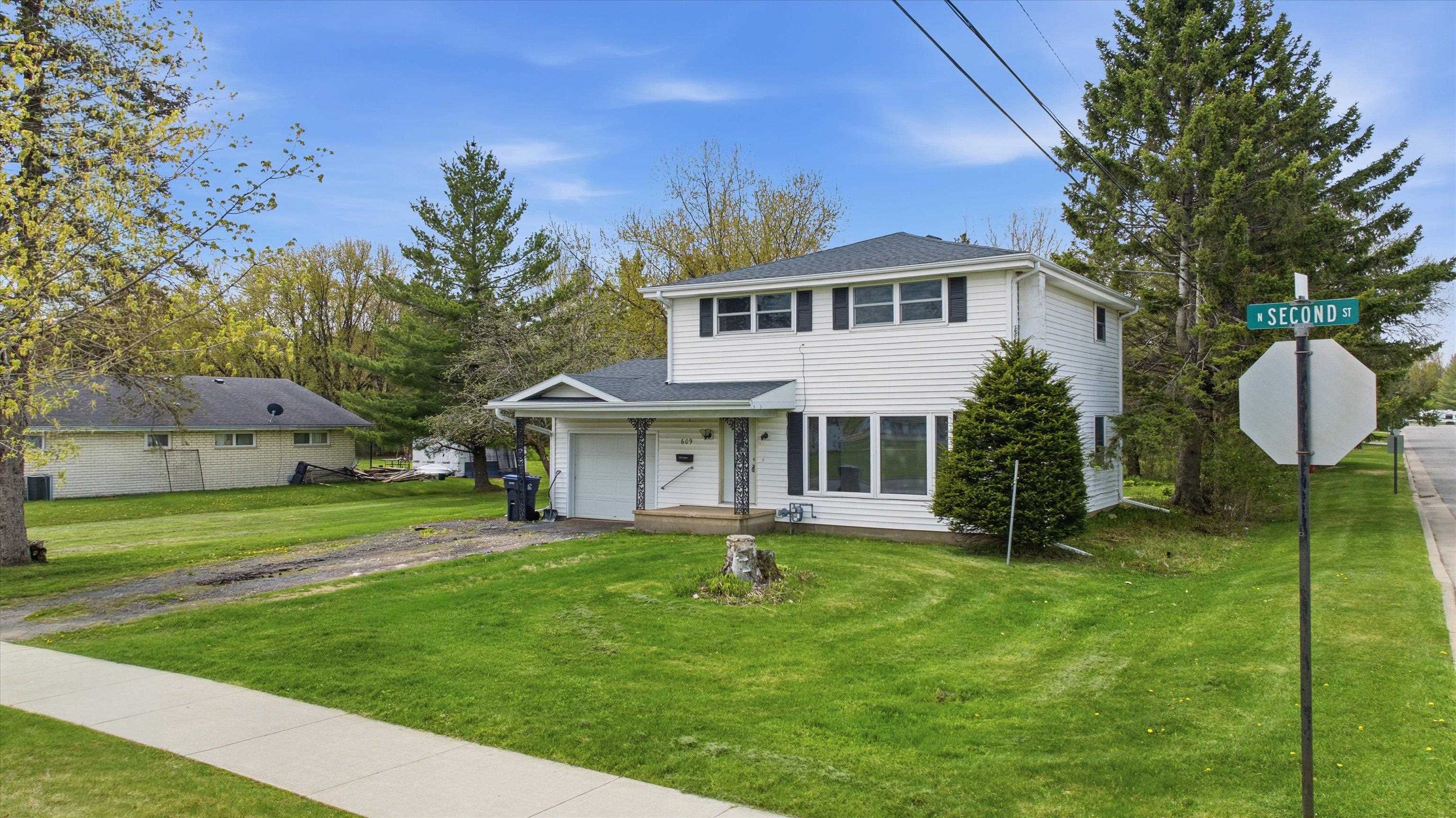 609 North 2nd Street Colby, WI 54421 - Photo 2 of 38