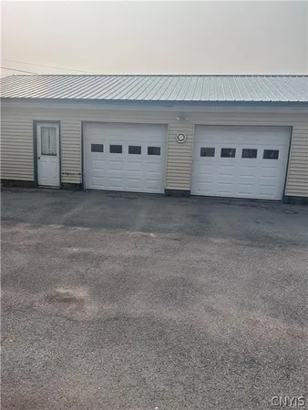 $1,800 | 423 West Main Street, Watertown, NY 13601