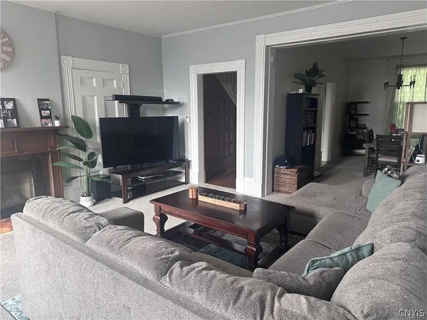 $1,800 | 423 West Main Street, Watertown, NY 13601