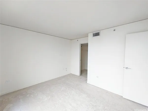$2,900 | 1288 Kapiolani Boulevard, Unit 3301W, Honolulu, HI 96814