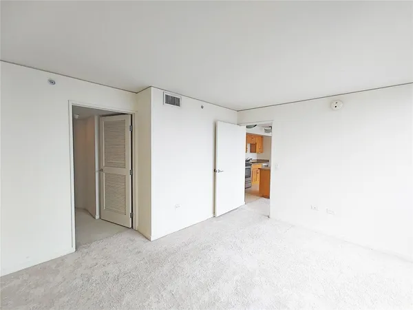 $2,900 | 1288 Kapiolani Boulevard, Unit 3301W, Honolulu, HI 96814