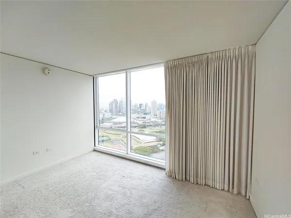 $2,900 | 1288 Kapiolani Boulevard, Unit 3301W, Honolulu, HI 96814