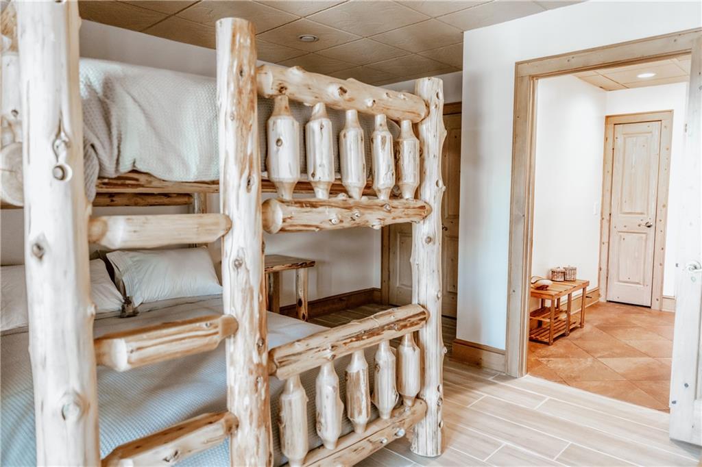 2154 Apple Pie Ridge Road Alto, GA 30510 - Photo 71 of 81 a view of walk in closet