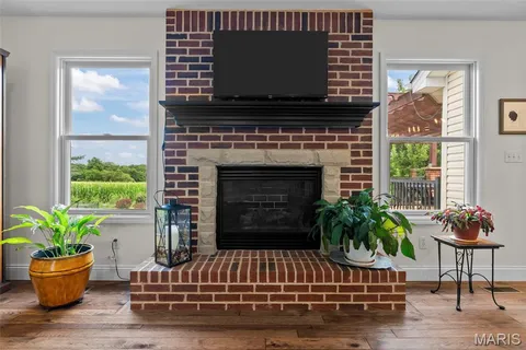 $589,900 | 1211 Highland Cir Drive, Wentzville, MO 63385