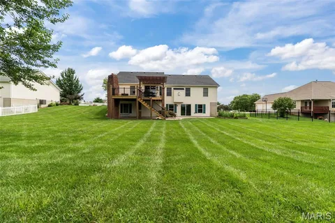 $589,900 | 1211 Highland Cir Drive, Wentzville, MO 63385