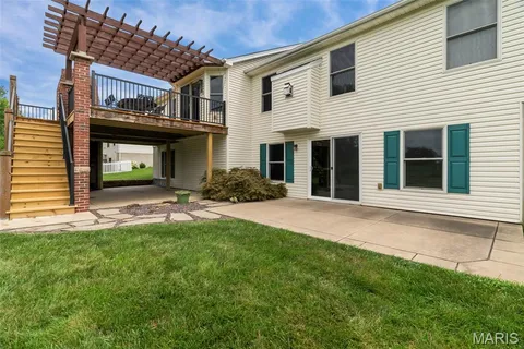 $589,900 | 1211 Highland Cir Drive, Wentzville, MO 63385